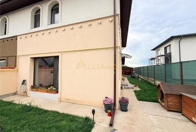 Mutare Imediata! Casa 5 Camere in Berceni, Terasa Acoperita si Curte Superba - 2