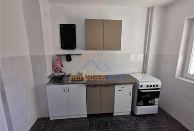 Apartament de vanzare cu 2 camere, zona Titan - Piata Minis - 4
