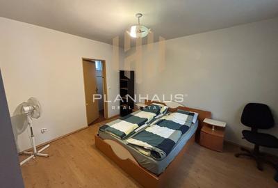 Închiriere - apartament cu 3 camere - Zona Piata Izvoare - 4