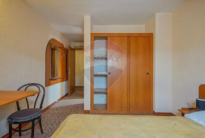 Comision 0 %! Pensiune cu 12 camere de vânzare, str. De Mijloc! - 26