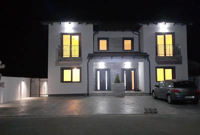 1\2 Duplex Utvin P+E,5 Camere,2 Bai,Toate Utilitatile - 2