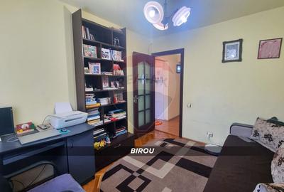 OCAZIE!!! Apartament cu 3 camere, 2 bai et. 2 Str. Hortensiei CENTRAL - 12