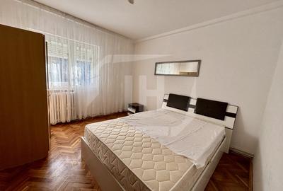 Apartament cu 3 camere decomandat, mobilat în Zorilor