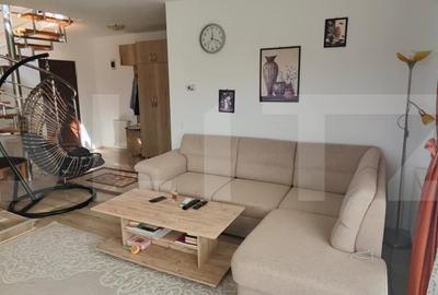 Apartament cu 3 camere semidecomandat, mobilat în Florești