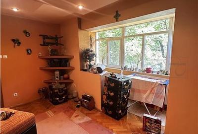 CIRCUMVALATIUNII - ETAJ 1 - BLOC IZOLAT - 4 CAMERE - 2 BAI - CENTRRALA - CLIMA - 6