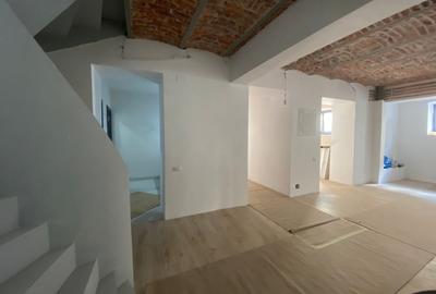 Vila NOUA cu arhitectura Interbelica | Piata Victoriei - 13