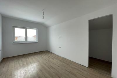 Duplex 4 camere - aproape de drumul principal - Mosnita Noua - 8