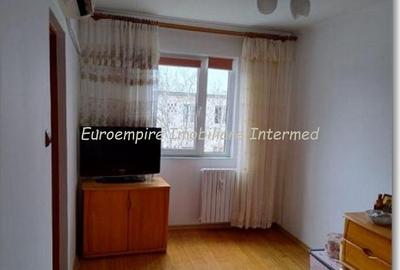 De vanzare apartament cu 2 camere, zona Casa de Cultura - 4