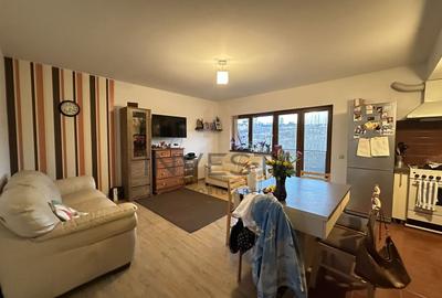 Apartament cu 3 camere semidecomandat, mobilat în Mănăștur