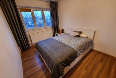 Apartament cu 2 camere decomandat, mobilat în Ultracentral