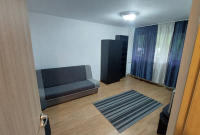 Proprietar, închiriez garsonieră decomandată, Drumul Taberei 34 - 7