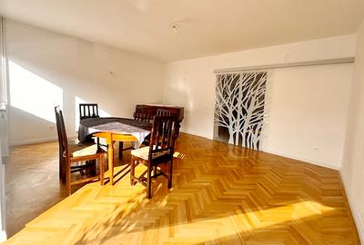 Casă individuală cu 6 camere în Central