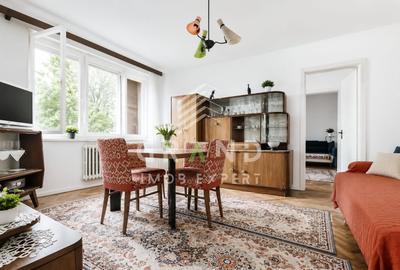 Apartament cu 2 camere semidecomandat, mobilat în Central