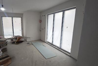 Spatiu comercial stradal + 4 locuri de parcare - 5