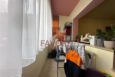 3 camere | centrala proprie | boxa | mobilat si utilat | zona excelenta | - 13