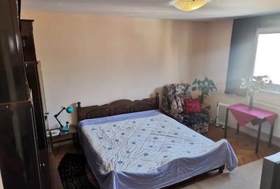 De vanzare casa curte comuna la etaj 5 camera sup.128mp + 1 familie zona Piata A - 4