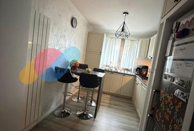 Apartament 3 camere 65mp , complet mobilat si utilat - zona Aurel vlaicu - 3