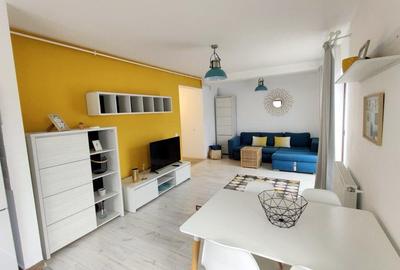 Apartament cu 2 camere semidecomandat, mobilat în Bună Ziua