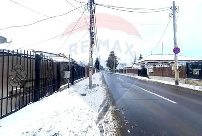 Casă / Vilă cu 2 camere de vânzare  în zona Tache - 1