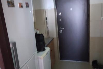 Garsoniera Cornisa la strada - 1