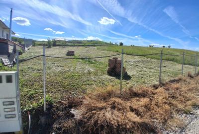 Teren intravilan de vânzare, 700 mp.  la 8 km de Cluj-Napoca - 2