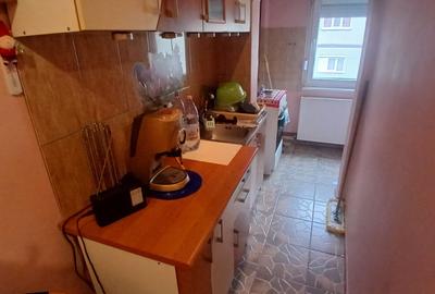 Comision 0 - Garsoniera 27 mp etaj 2 Aleea Rapsodiei - 8