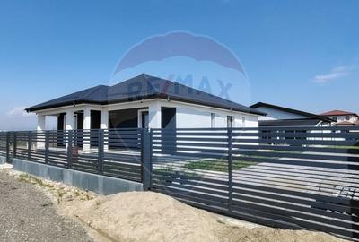 Casă cu 4 camere Greenfield Residence - 1