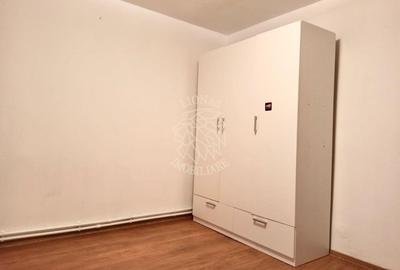 Apartament decomandat 3 camere 68 mp+balcon-parcare-Imparat Traian - 4