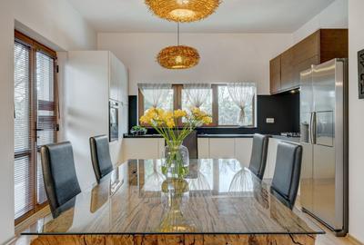 Vila de vanzare in Otopeni-central, zona linistita-Comision 0% - 4