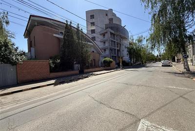 ULTRACENTRAL - Vila de vanzare - teren 506mp - 2