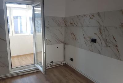Apartament doua camere, decomandat, etaj 4, cu sarpanta, renovat modern, stradal - 19