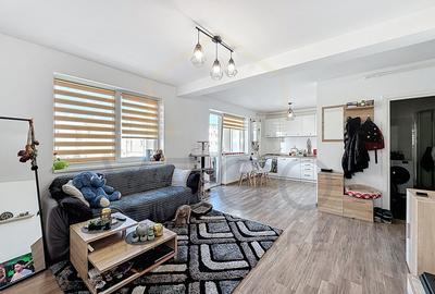 Apartament 2 camere, loc parcare, balcon, in Floresti, strada Cetății - 1