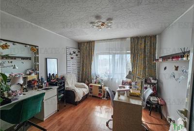 Apartament 3 camere, 2 bai, zona Baicului, an 1985 - 9