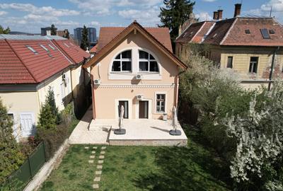 Vanzare casa teren generos Centru, str. E. Racovita - 1