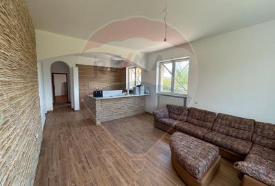Casă cu 5 camere de vânzare - 18