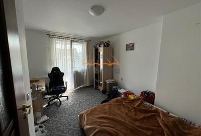 Apartament cu 2 camere decomandat în Semicentral