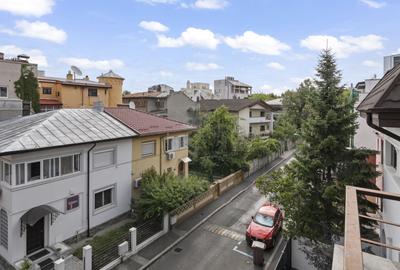 3 Splendid in Primaverii etaj 2 din 3, in bloc butic,  parcare - 12