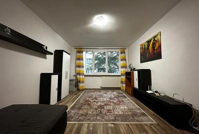 Apartament cu 2 camere decomandat în Metalurgie