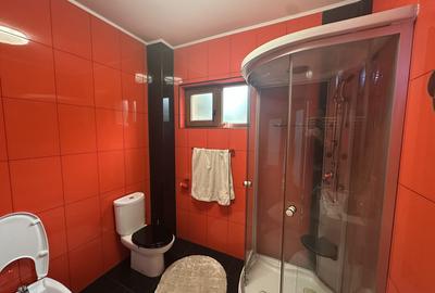 Vila individuală de vânzare cu 8 camere în zona 13 Septembrie - 12