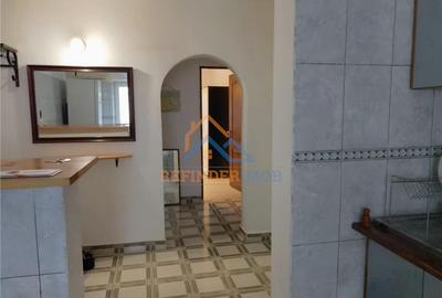 Apartament 3 camere Unirii decomandat etaj 2 - 5