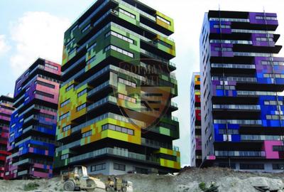 Apartament cu 3 camere decomandat, mobilat în Faleza Nord