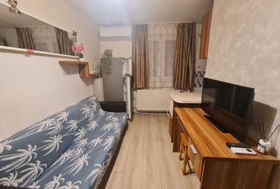 SUPERBA GARS. MODERNA LA 1 MIN. DE MALL VITAN (ZONA NERVA TRAIAN SI UNIRII) - 1