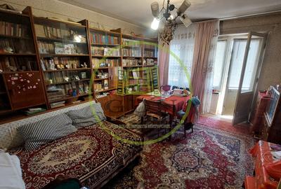 Apartament cu 3 camere decomandat, mobilat în 1 Mai