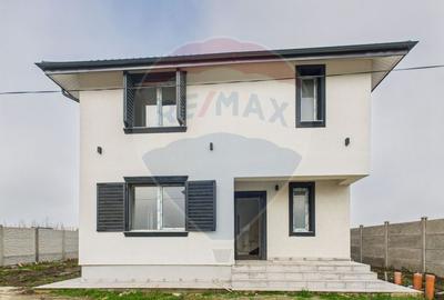 Casă individuală cu 4 camere în Berceni