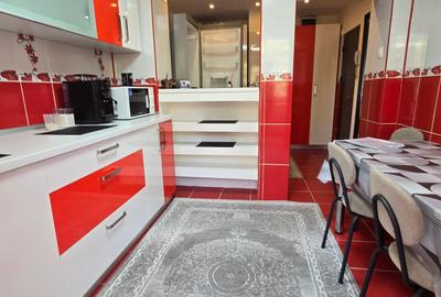Micro  3 Târgoviște,  vânzare apartament 3camere, Etaj 1 - 15