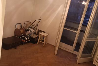 Apartament 3 camere - parter cu balcon - zona Titan - 1