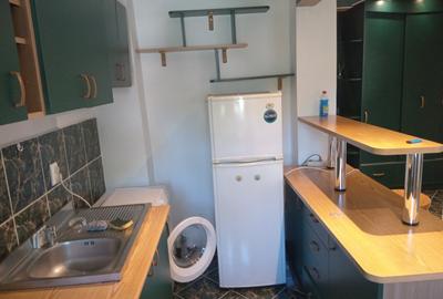 Garsonieră decomandată în Băneasa