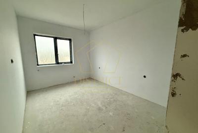 Duplex cu perete dublu si toate utilitatile | Sanandrei - 1