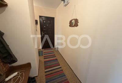 Apartament semidecomandat 4 camere 2 bai etaj 4 zona 1 Decembrie 1918 - 10