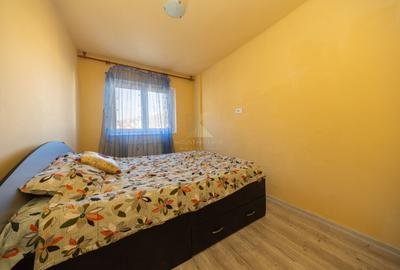 Apartament 3 camere, vedere superbă, Răcădău, str. Carpenului - 9